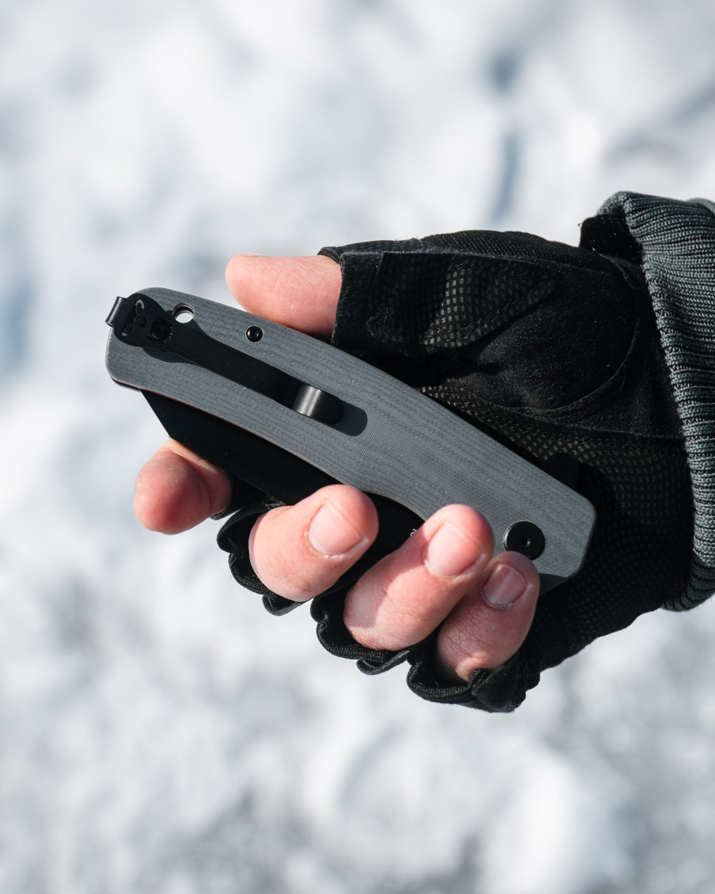 The Clip Point Folding Pocket Knife Giftset for Men and Women (Black and Orange)