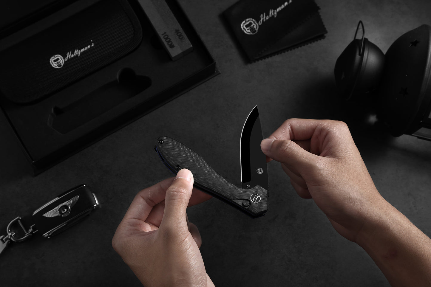 The Vector Folding Pocket Knife Giftset for Men and Women (Black)